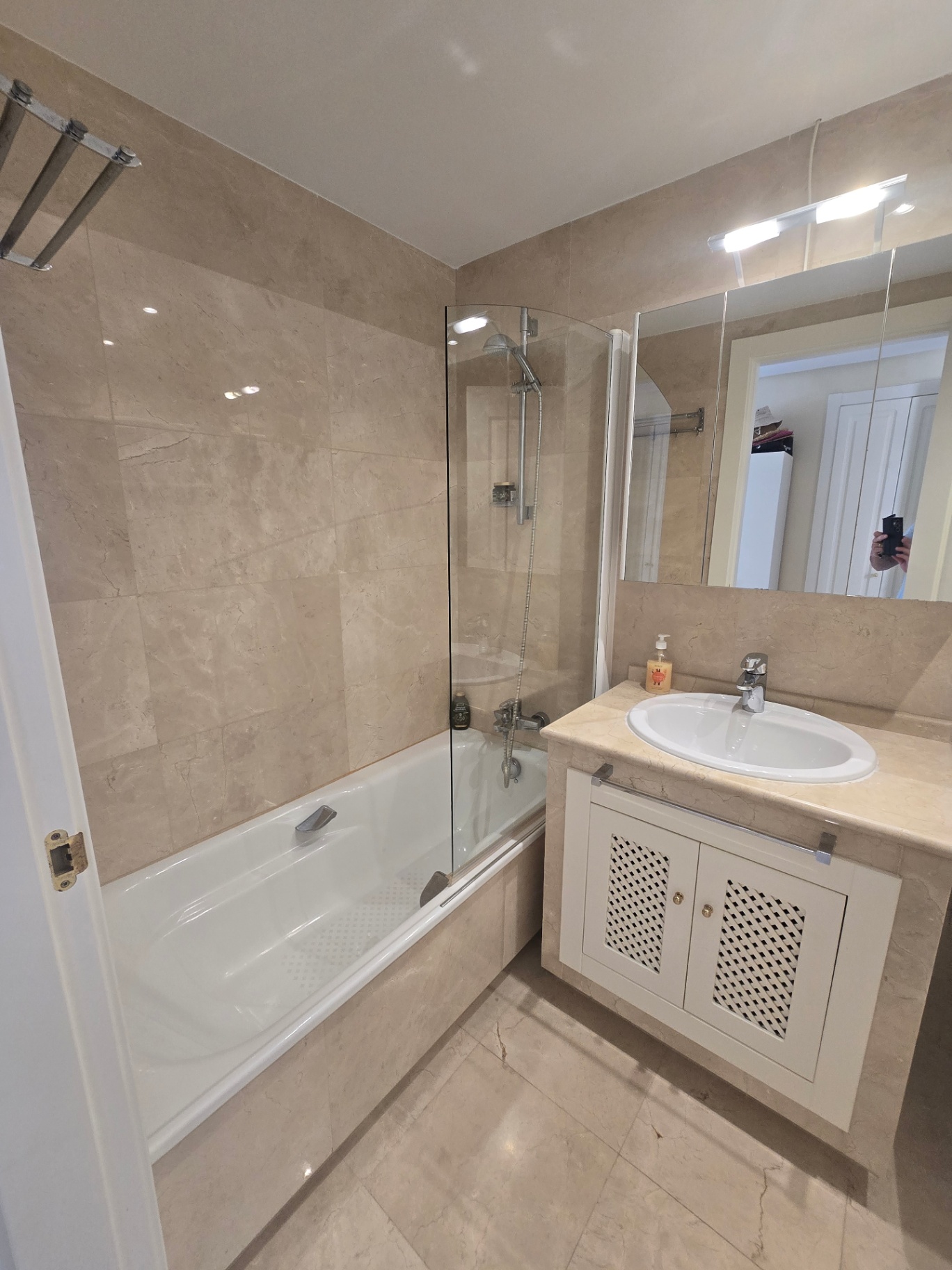Family bathroom