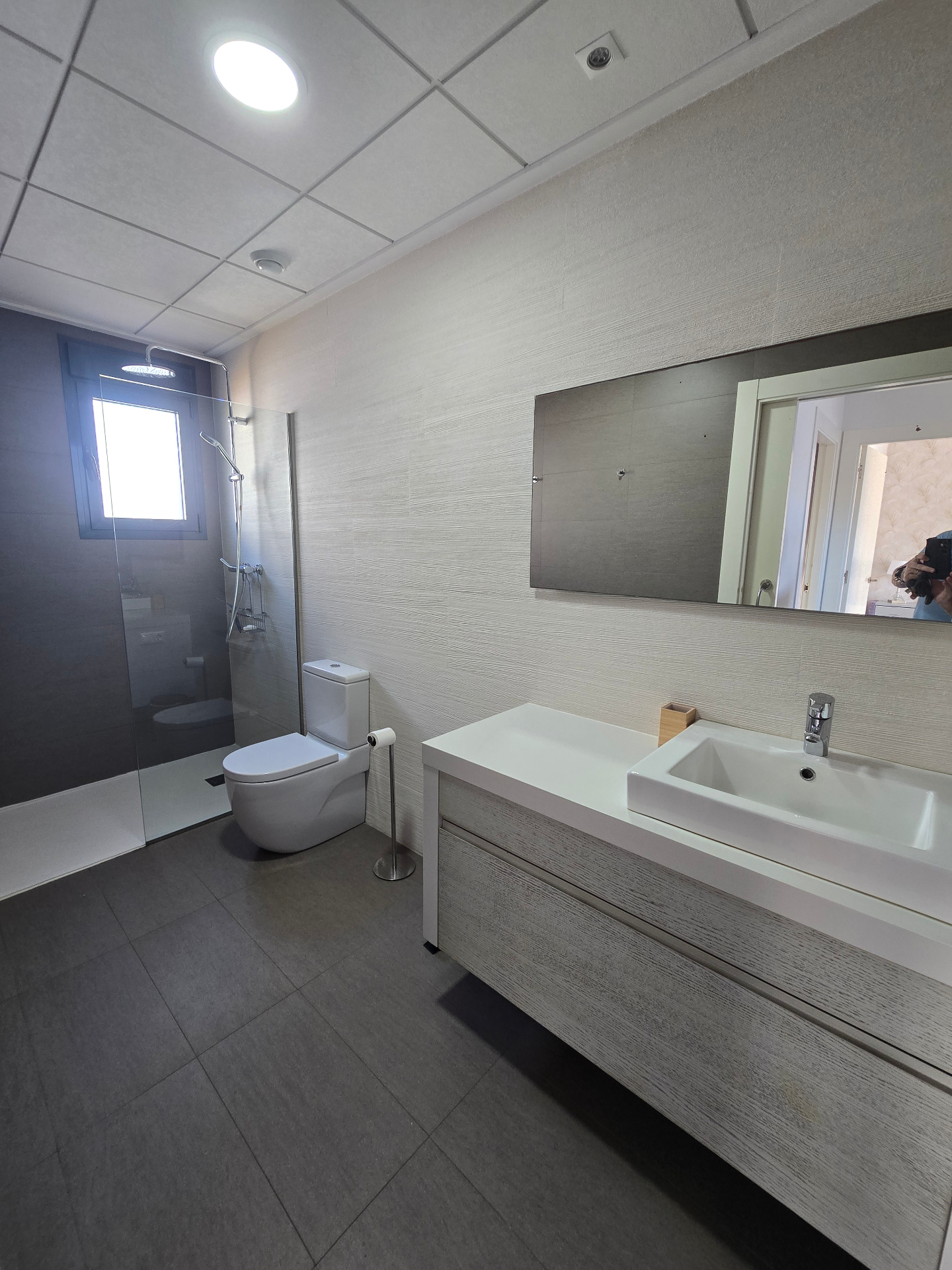 Modern bathroom