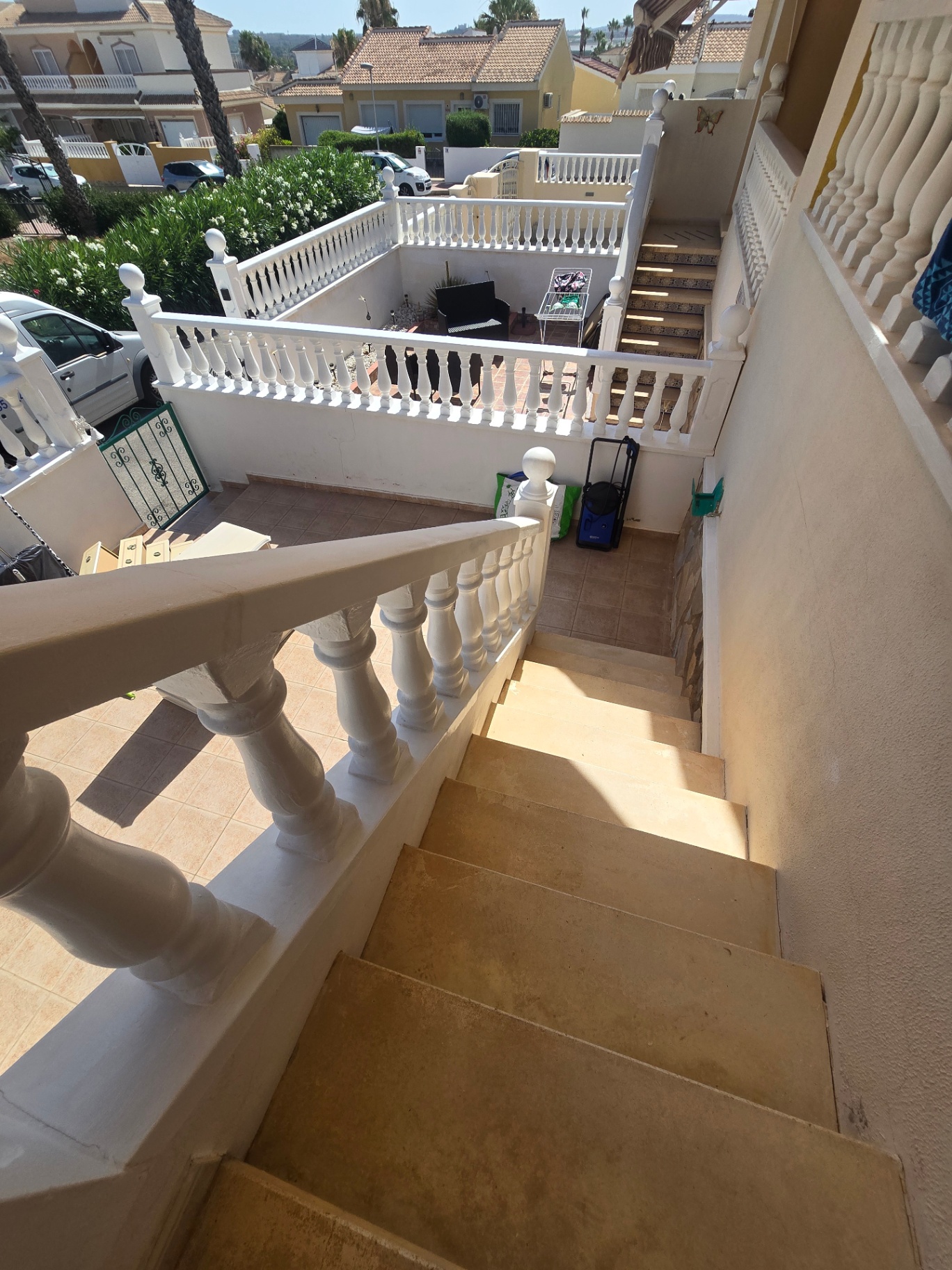 Exterior stairway